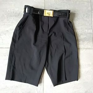 BCBG MAXAZRIA BLACK WOOL SHORT PANTS, 4